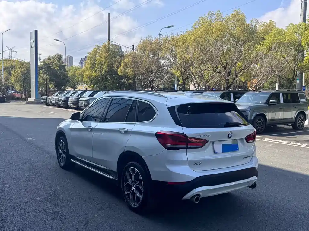 BMW BMW X1 2021 sDrive25Li Leading Edition 2020 - thumbnail 15