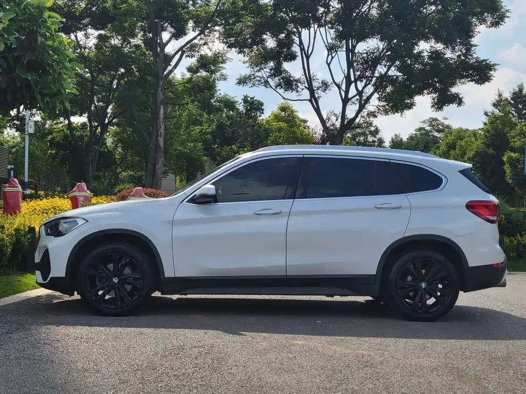 BMW BMW X1 2021 sDrive20Li Fashion Edition 2021 - thumbnail 19