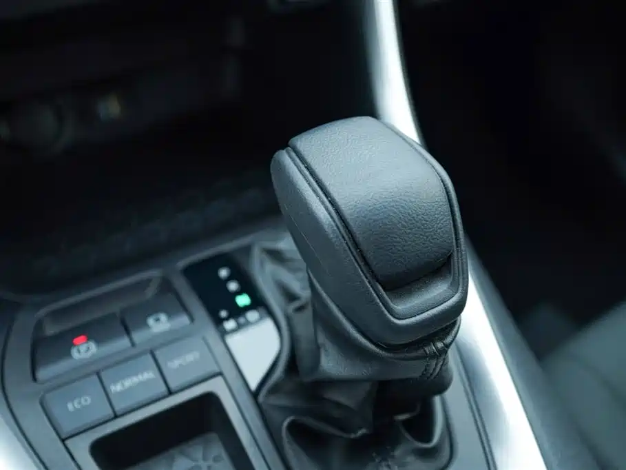 Toyota Wildlander 2.0L CVT FWD Leading 2023 - thumbnail 9