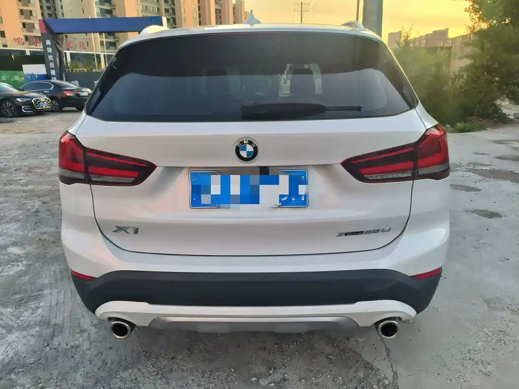 BMW BMW X1 2021 xDrive25Li Exclusive 2020 - thumbnail 17
