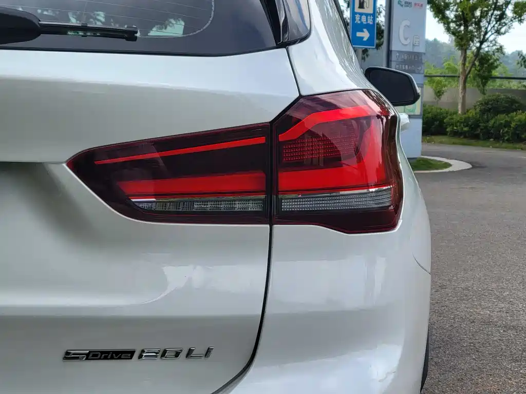 BMW BMW X1 2021 sDrive20Li Fashion Edition 2021 - thumbnail 20