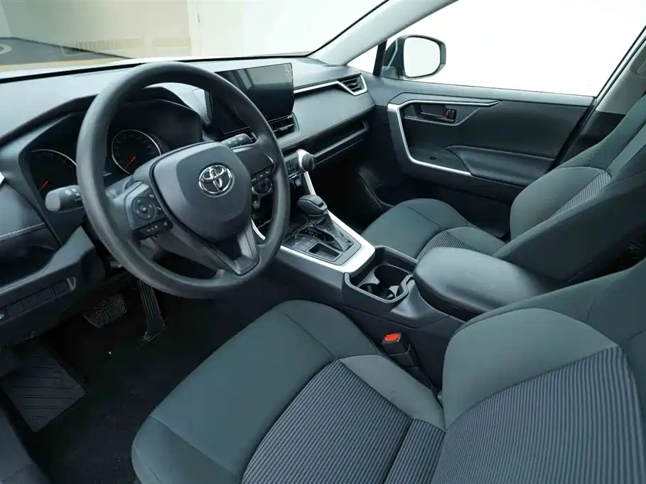 Toyota Wildlander 2.0L CVT FWD Leading 2023 - thumbnail 10