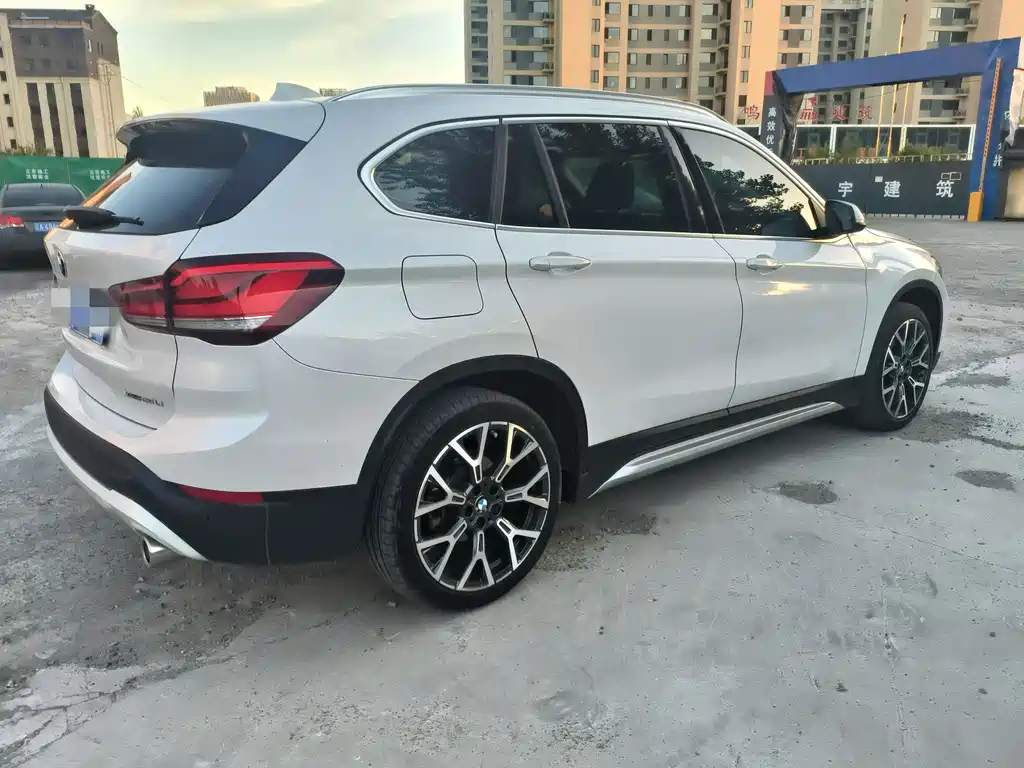 BMW BMW X1 2021 xDrive25Li Exclusive 2020 - thumbnail 18