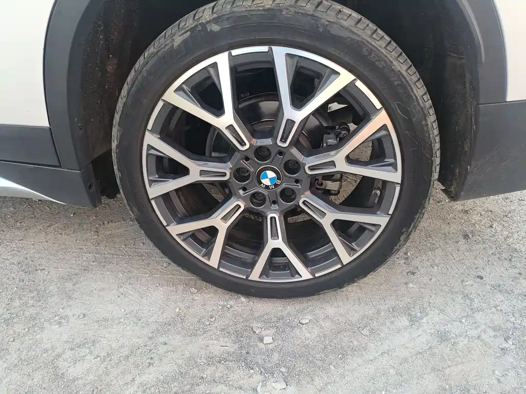 BMW BMW X1 2021 xDrive25Li Exclusive 2020 - thumbnail 19