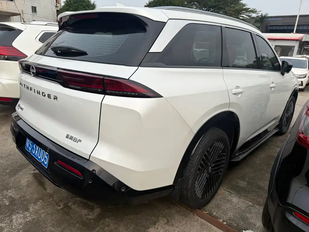 Nissan Pathfinder 2024 380VC-TURBO AWD Zhizun Edition 6-Seater 2024 - thumbnail 15