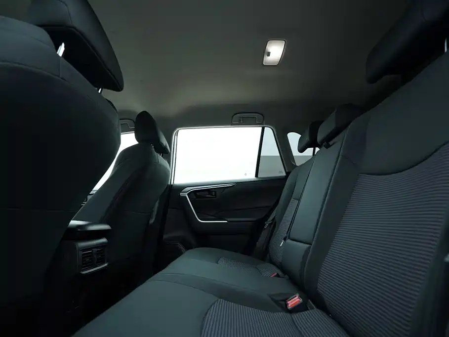 Toyota Wildlander 2.0L CVT FWD Leading 2023 - thumbnail 19