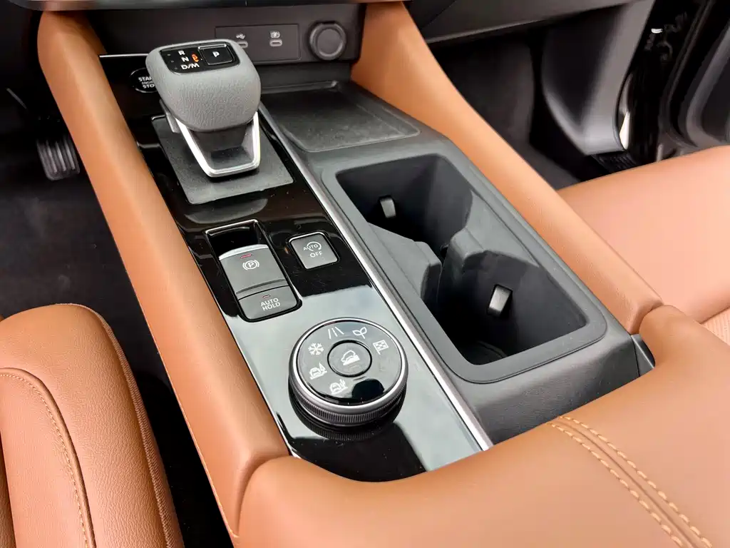 Nissan Pathfinder 2024 380VC-TURBO AWD Intelligent Driving Edition 6-Seat 2024 - thumbnail 19