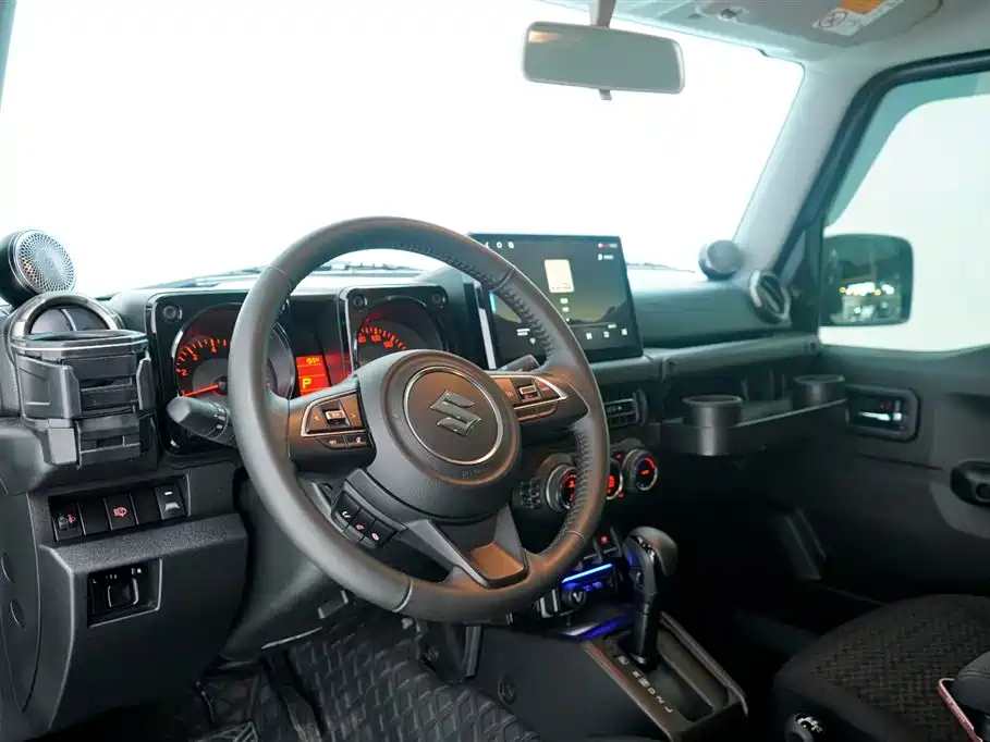Suzuki Jimny (Import) 2025 1.5L GLX 3-Door 2025 - thumbnail 5