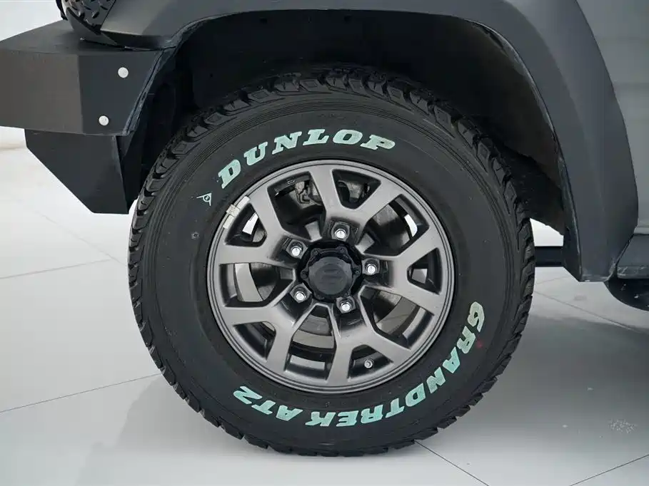 Suzuki Jimny (Import) 2025 1.5L GLX 3-Door 2025 - thumbnail 13