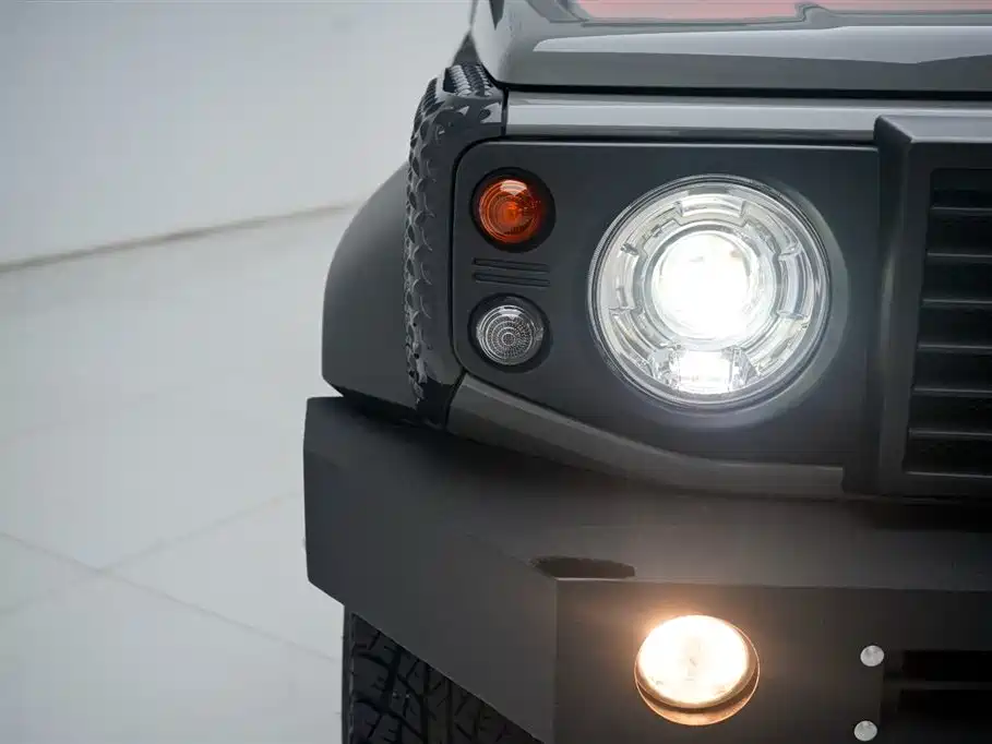 Suzuki Jimny (Import) 2025 1.5L GLX 3-Door 2025 - thumbnail 19