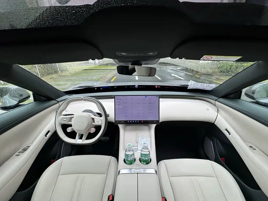 Xiaomi Auto Xiaomi YU7 2025 Long Range Version 2025 - thumbnail 5