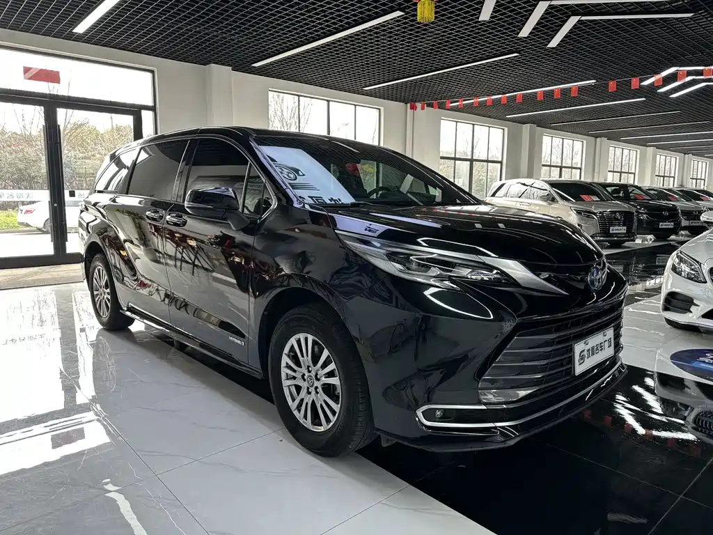 Toyota Sienna 2023 2.5L Hybrid Luxury Edition 2022 - thumbnail 3