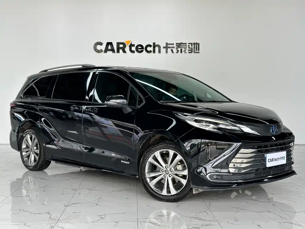 Toyota Sienna 2023 2.5L Hybrid Comfort Edition 2022 - thumbnail 3