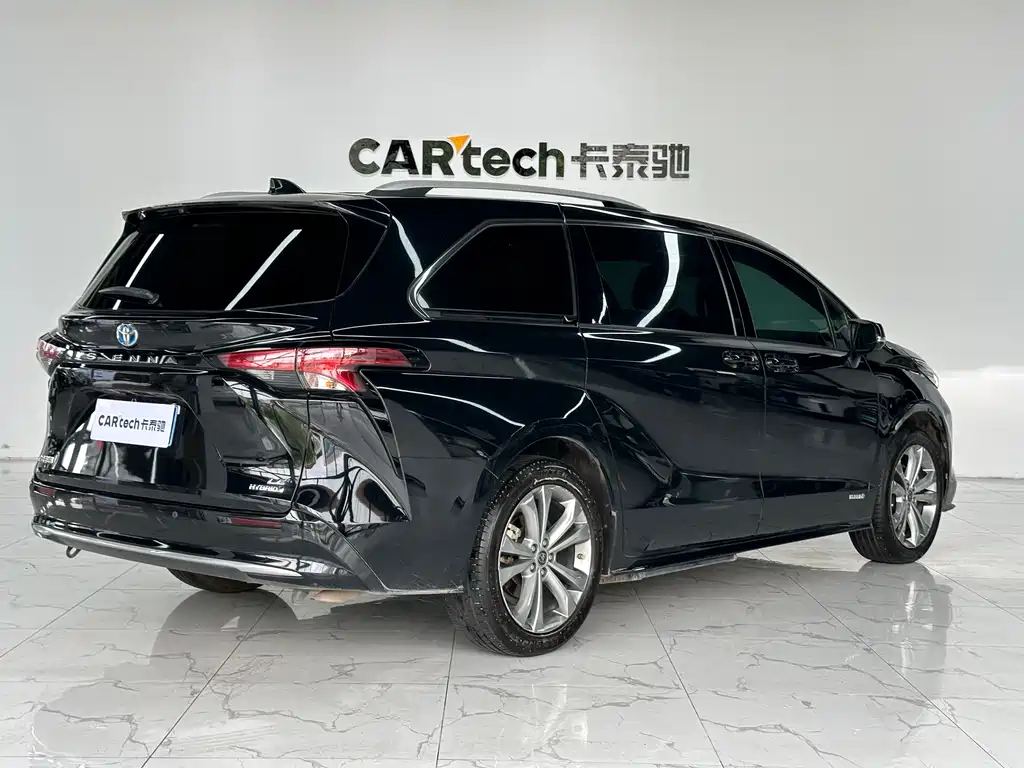 Toyota Sienna 2023 2.5L Hybrid Comfort Edition 2022 - thumbnail 6