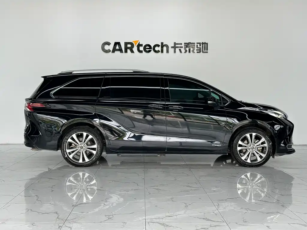 Toyota Sienna 2023 2.5L Hybrid Comfort Edition 2022 - thumbnail 8