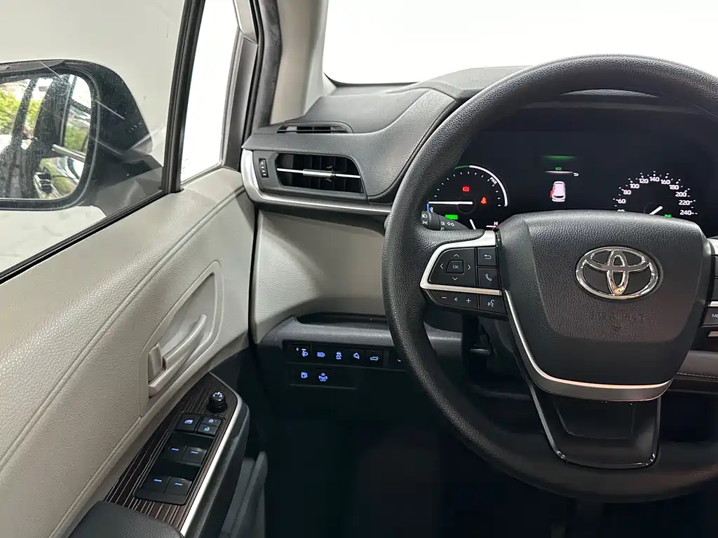 Toyota Sienna 2023 2.5L Hybrid Comfort Edition 2022 - thumbnail 21