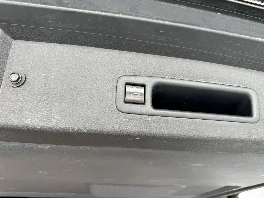 Toyota Sienna 2023 2.5L Hybrid Comfort Edition 2022 - thumbnail 24
