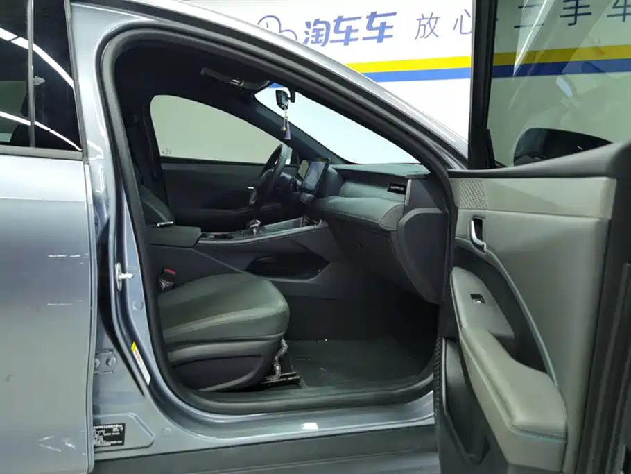 BYD Qin Plus 2025 DM-i Zhijiang Ban 55KM Leading Type 2025 - thumbnail 8