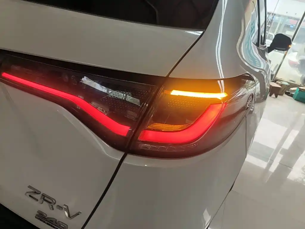 Honda ZR-V 2023 1.5T CVT Tech Edition 2023 - thumbnail 24
