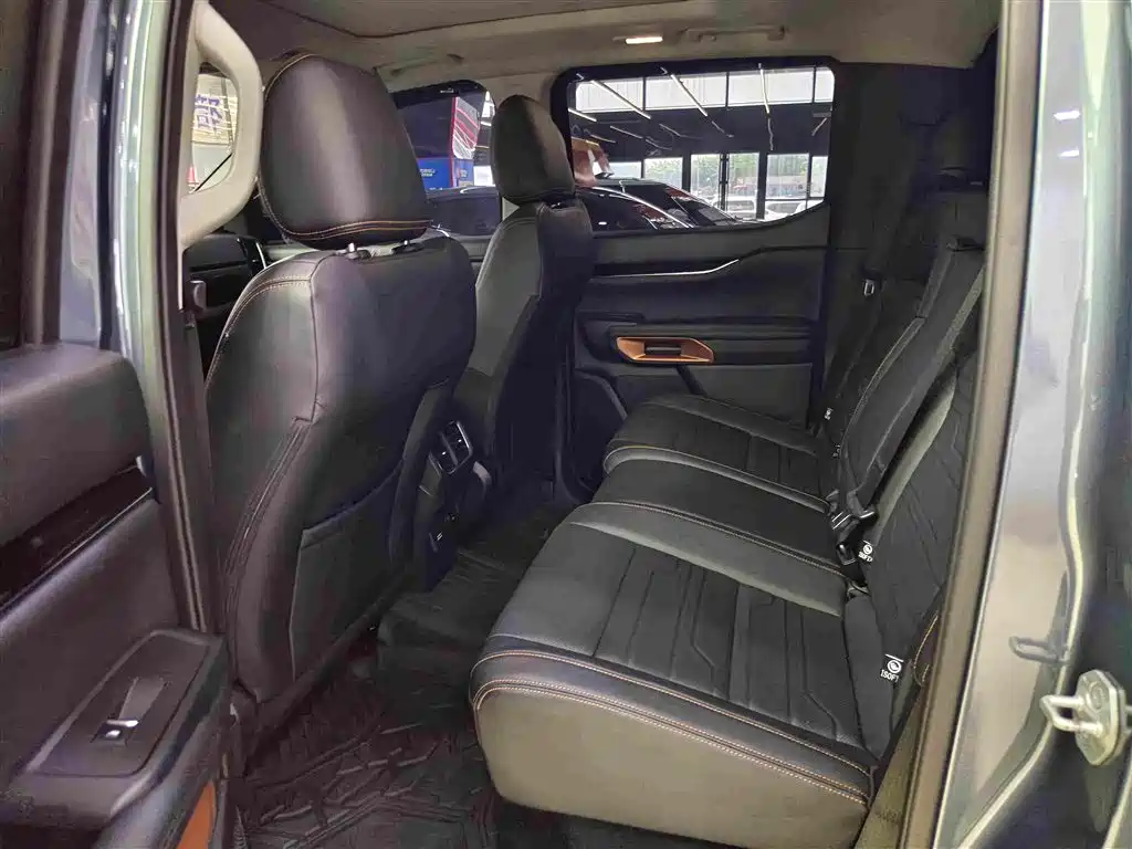 Ford Ranger 2023 Explorer AWD Gasoline 2024 - thumbnail 11
