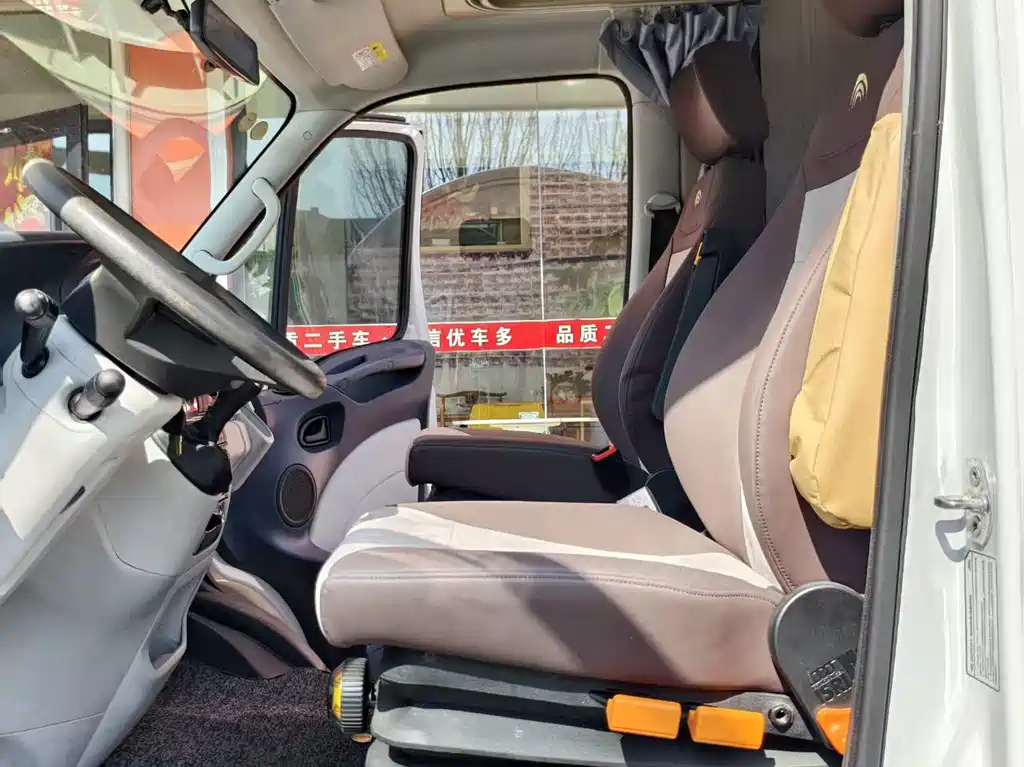 Iveco Iveco Daily 2021 3.0T Automatic SuperRider Long Axle Short Suspension High Roof Side Hinged Door F1C 2023 - thumbnail 6