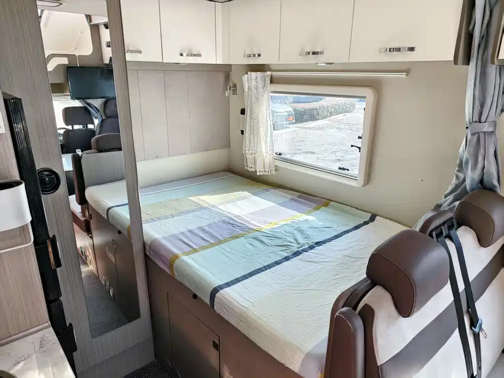 Iveco Iveco Daily 2021 3.0T Automatic SuperRider Long Axle Short Suspension High Roof Side Hinged Door F1C 2023 - thumbnail 11