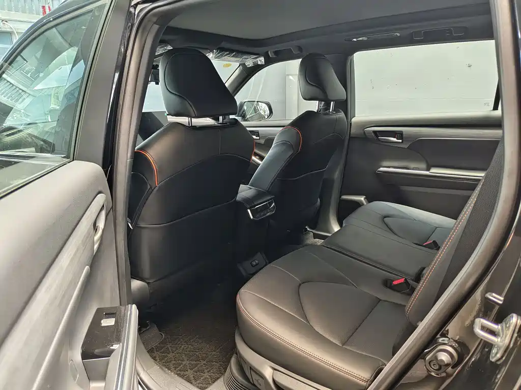 Toyota Land Cruiser 2026 2.5L HEV 4WD Luxury Edition 2026 - thumbnail 5