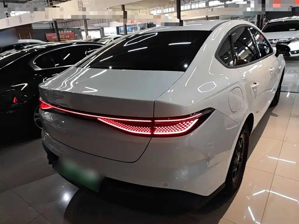 BYD Seal 05 DM-i 2026款 DM-i 128KM Luxury Edition 2025 - thumbnail 5