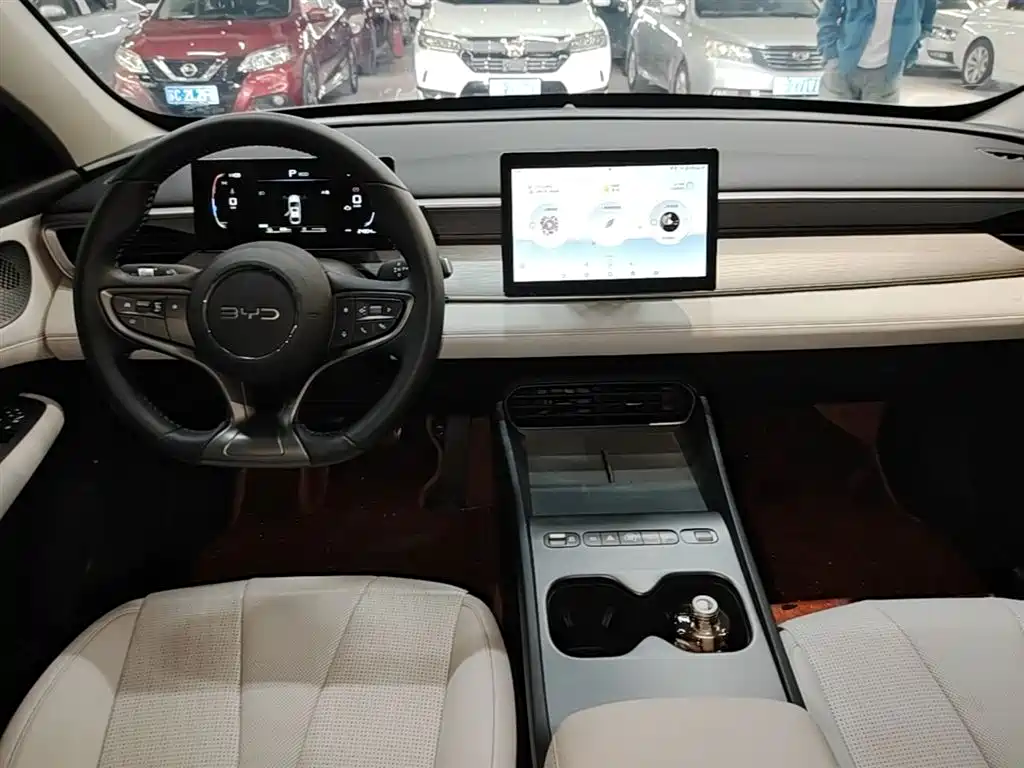 BYD Seal 05 DM-i 2026款 DM-i 128KM Luxury Edition 2025 - thumbnail 6