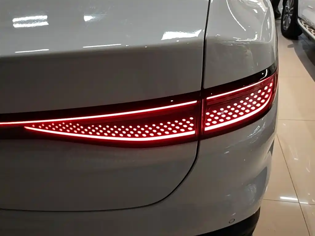 BYD Seal 05 DM-i 2026款 DM-i 128KM Luxury Edition 2025 - thumbnail 24
