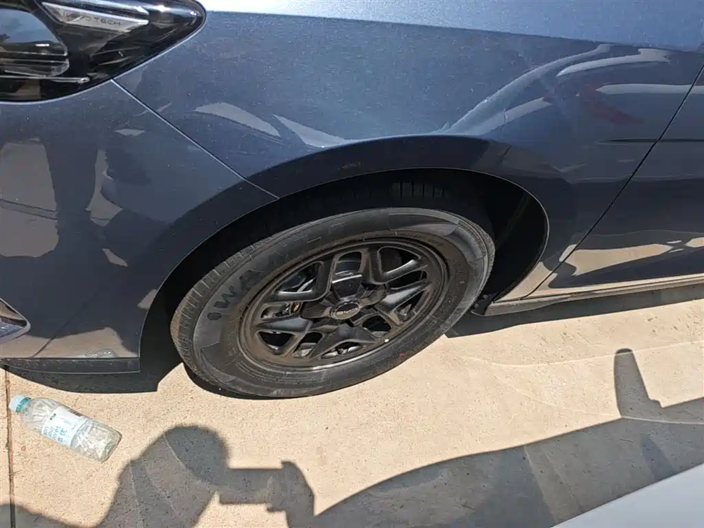 BYD Seal 05 DM-i 2026款 DM-i 128KM Luxury Edition 2026 - thumbnail 23