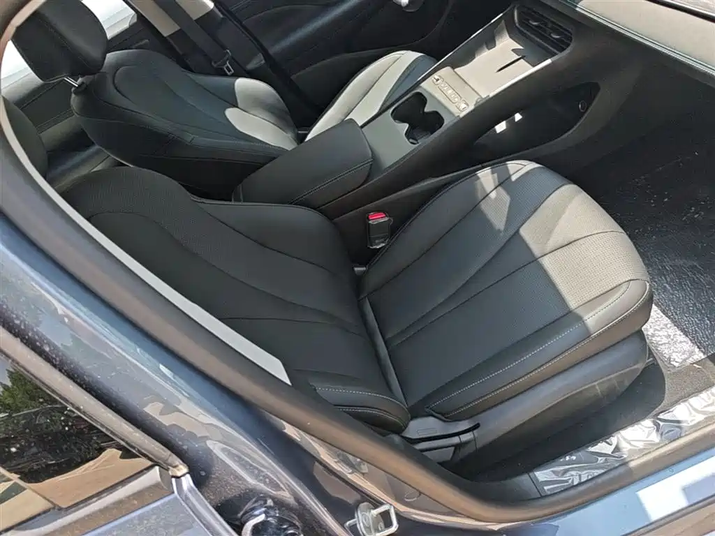 BYD Seal 05 DM-i 2026款 DM-i 128KM Luxury Edition 2026 - thumbnail 25