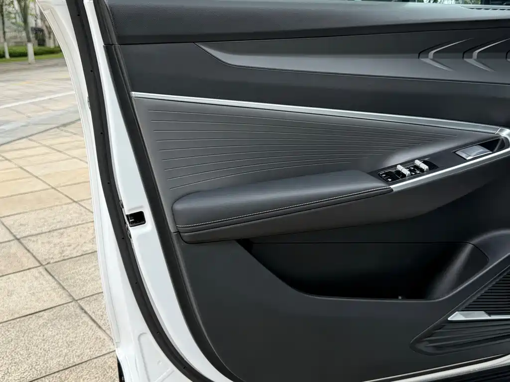 Geely Automobile Boyu 2023 Cool 1.5TD ZhiLian+ 2024 - thumbnail 9