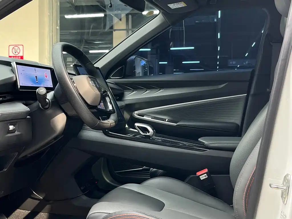 Geely Auto Boyu 2023 Cool 1.5TD Smart 2023 - thumbnail 4