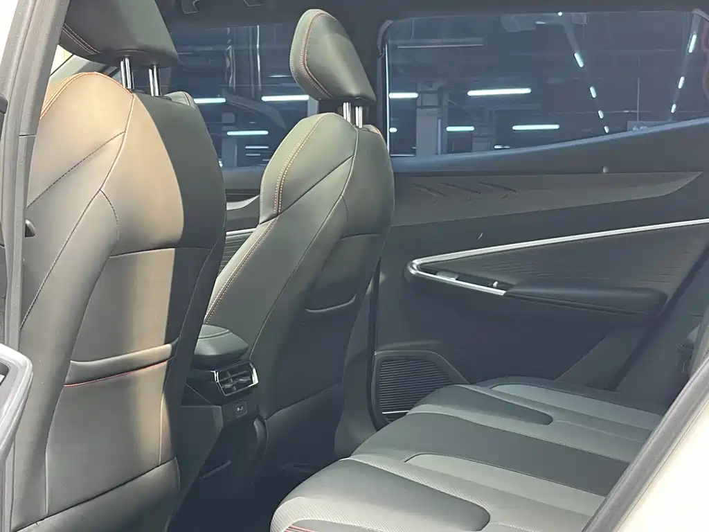 Geely Auto Boyu 2023 Cool 1.5TD Smart 2023 - thumbnail 6