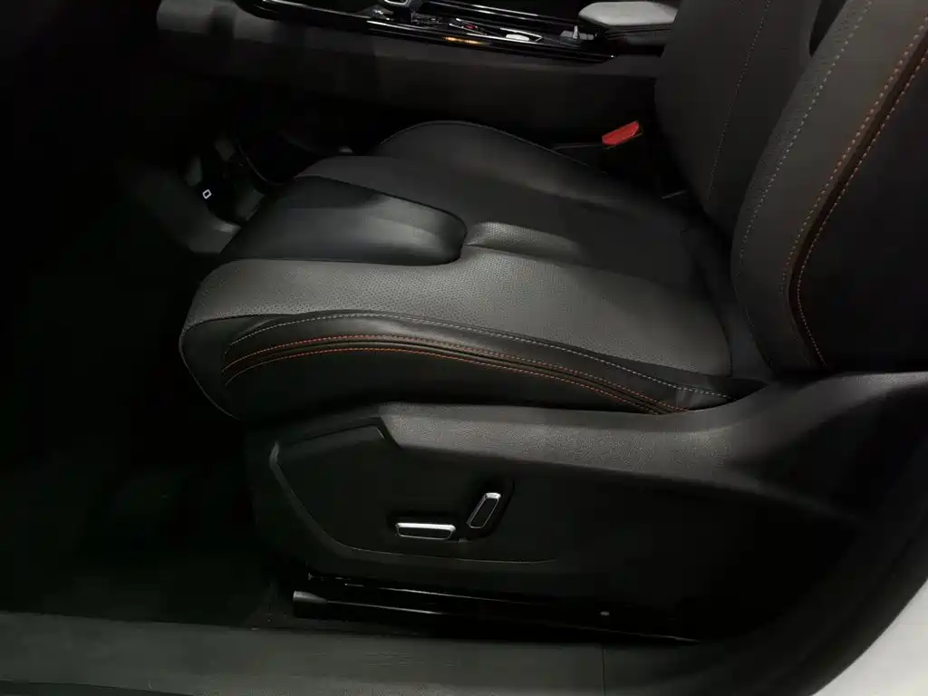 Geely Automobile Boyu 2023 Cool 1.5TD Zhilian+ 2024 - thumbnail 20