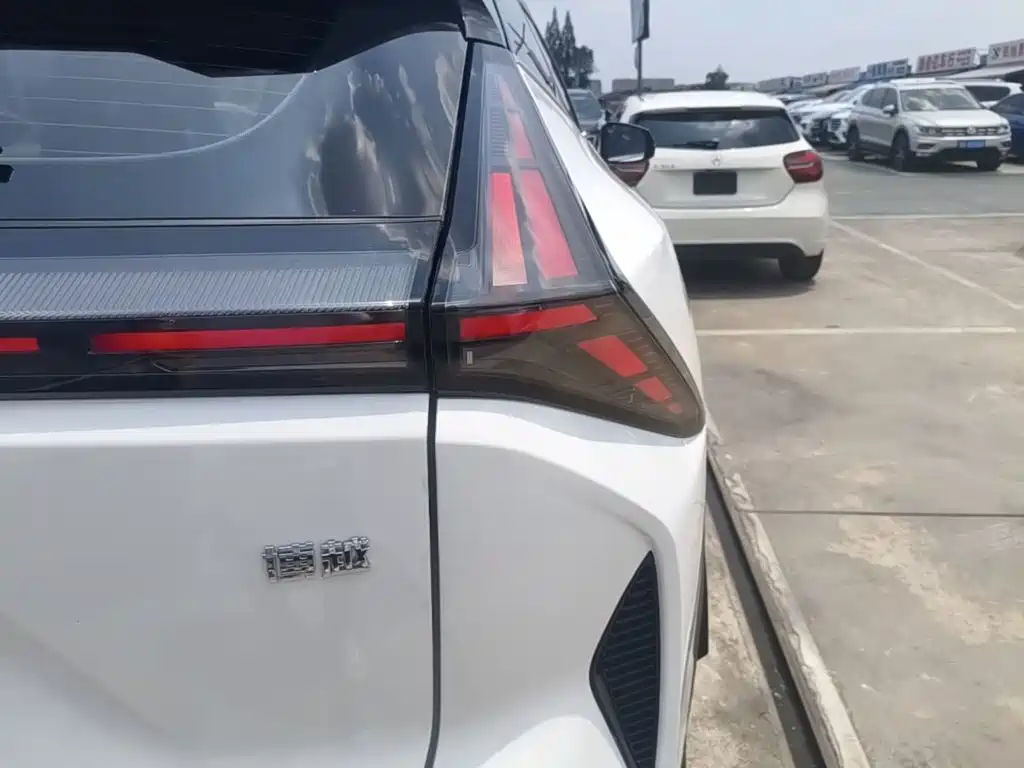 Geely Auto Boyu 2023 Cool 1.5TD Smart 2023 - thumbnail 8